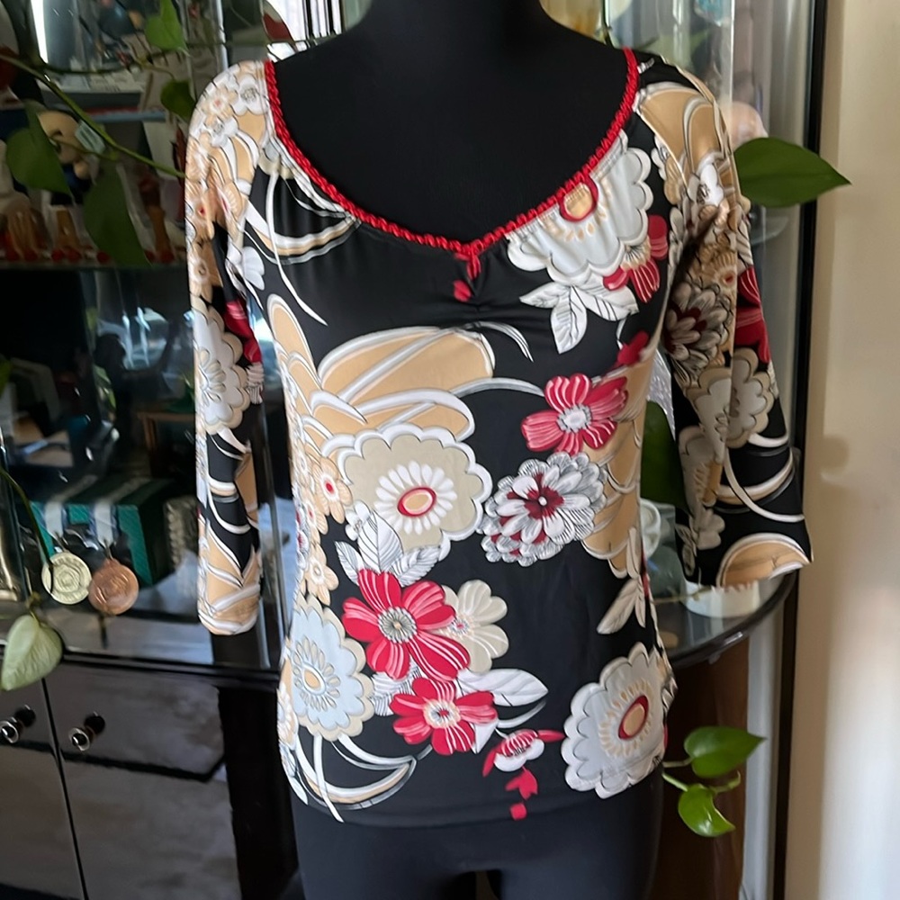 little cute top
